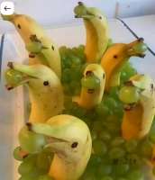 323