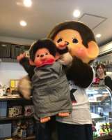 817